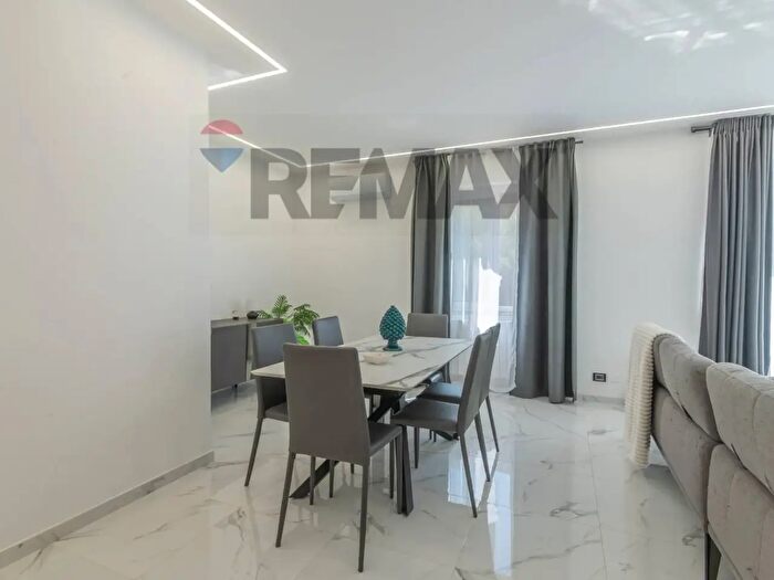 Appartamento quadrilocale in vendita in Via Peppino Impastato, Siracusa