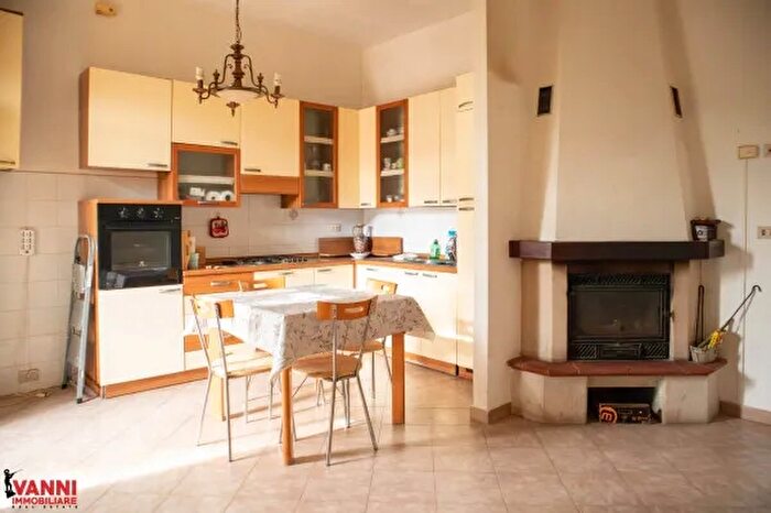 Appartamento bilocale in vendita in Via Giosuè Borsi, Cecina