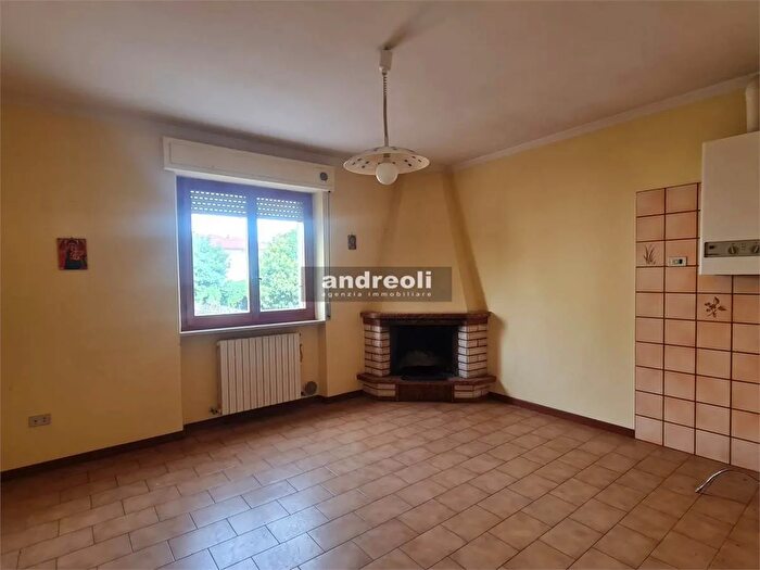 Appartamento con 5 locali in vendita in Castelbellino