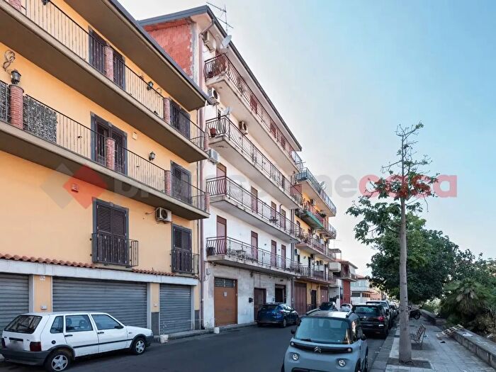 Appartamento trilocale in vendita in Via Turi Scordo, Misterbianco