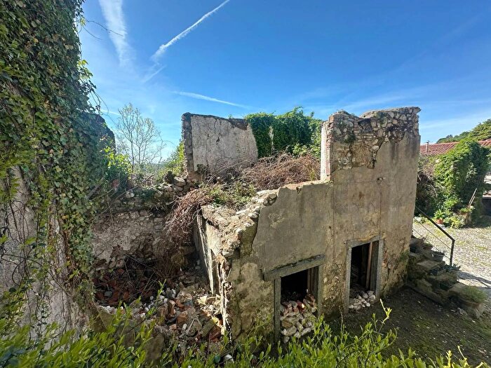 Casa con 7 locali in vendita in Via Alessandro Volta, Cesana Brianza