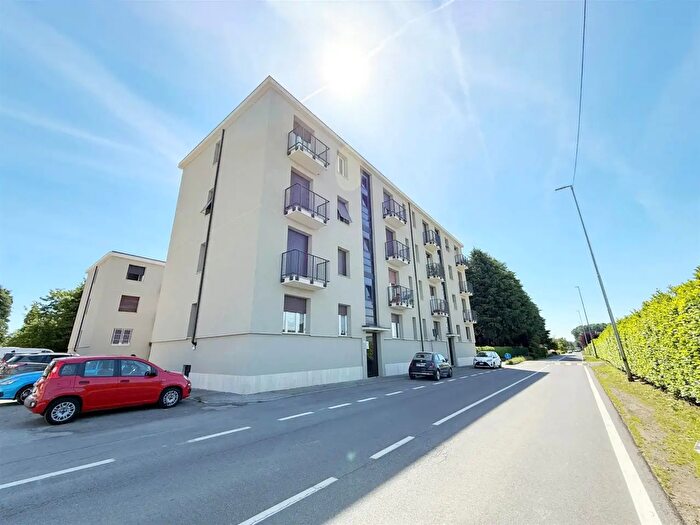 Appartamento trilocale in vendita in Via Europa, Vedano Al Lambro