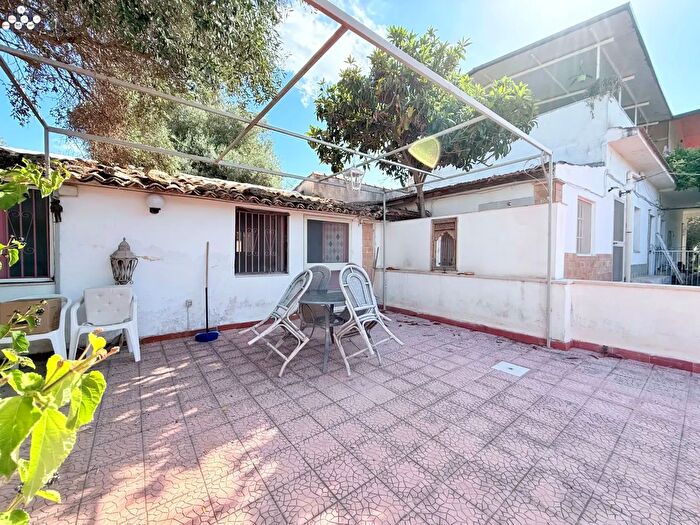 Casa trilocale in vendita in Strada Ognina, Siracusa