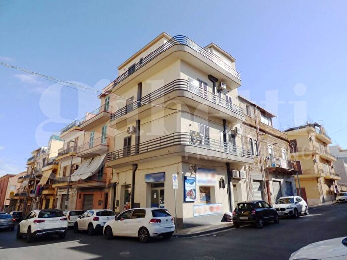 Appartamento trilocale in affitto in Via Città di Palermo, Centro, Bagheria