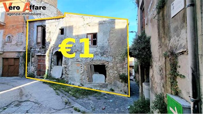 Casa con 5 locali in vendita in Via Reale, Favara