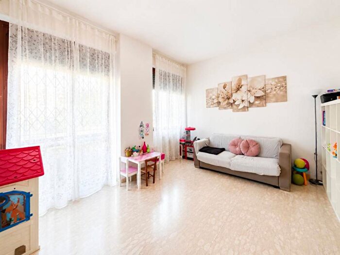 Appartamento bilocale in affitto in Via Fratelli Zoia, Quarto Cagnino, Milano