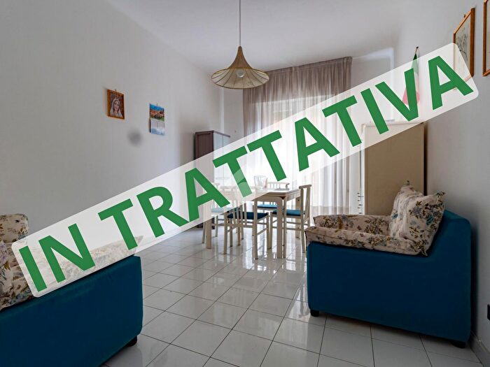 Appartamento bilocale in vendita in Via Lorenzo Il Magnifico, Roma