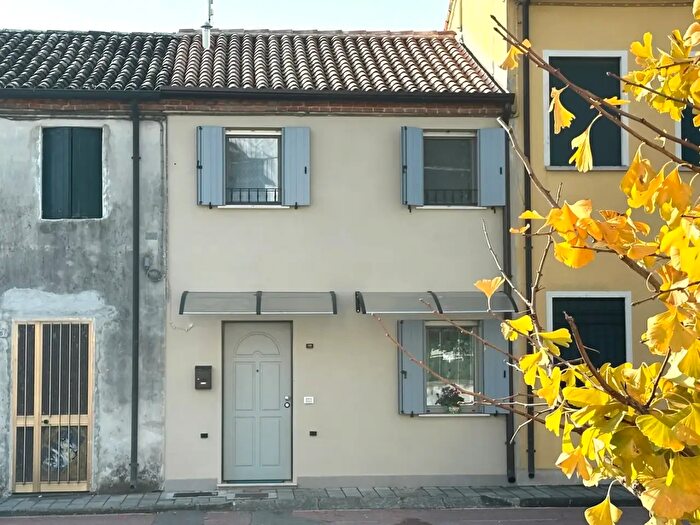Casa trilocale in vendita in Via San Zeno Snc, Montagnana