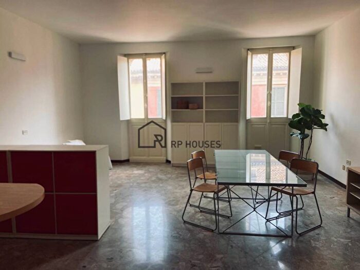 Appartamento monolocale in affitto in Via Emilia a San Pietro, Centro Storico, Reggio Emilia