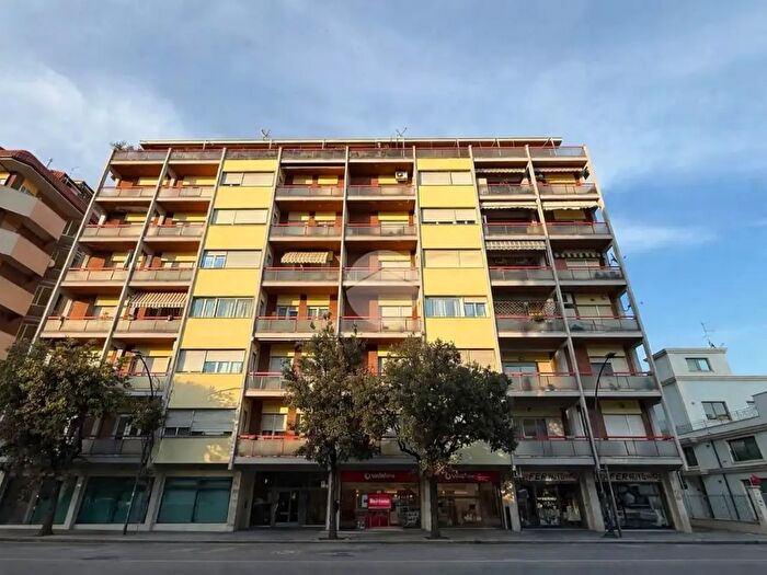 Appartamento quadrilocale in vendita in Viale G Marconi, Pescara