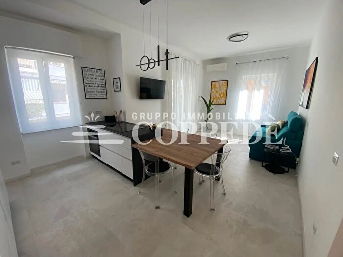 Appartamento bilocale in vendita in Via Prisciano, Roma