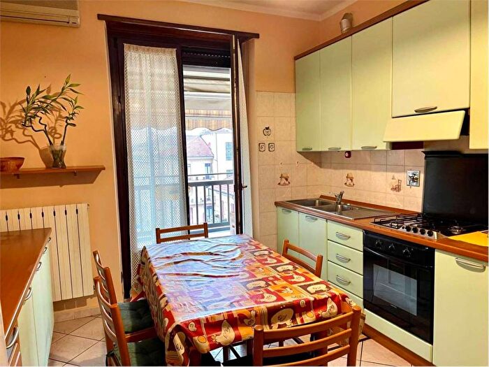 Appartamento bilocale in affitto in Via Cesana, Cenisia, Torino