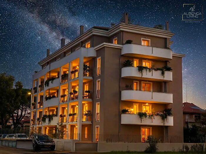 Appartamento bilocale in vendita in Via Milano, Albenga