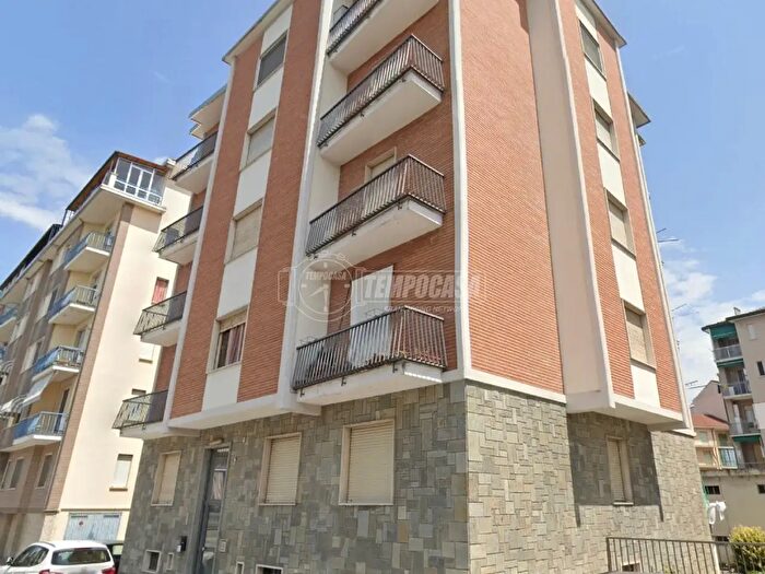 Appartamento trilocale in vendita in Via Benso, Carmagnola