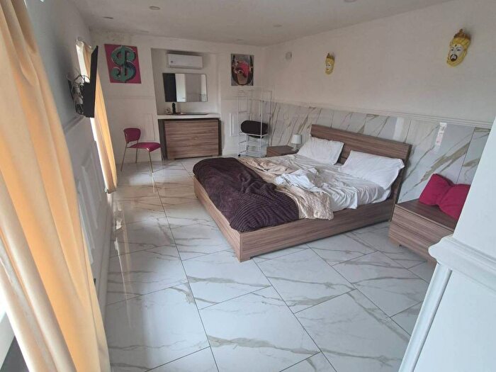 Appartamento quadrilocale in affitto in Corso Vittorio Emanuele, Piazza Amedeo Parco Margherita, Napoli