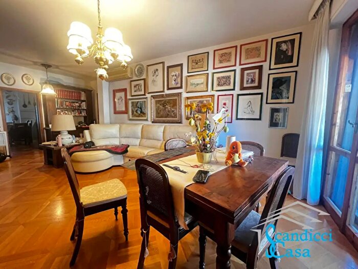 Appartamento con 5 locali in vendita in Via Allende, Scandicci