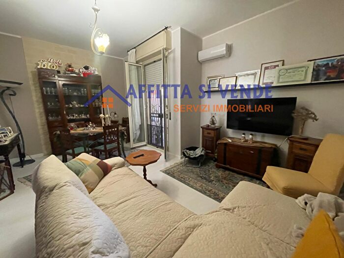 Appartamento quadrilocale in vendita in Via Lazio, Siracusa