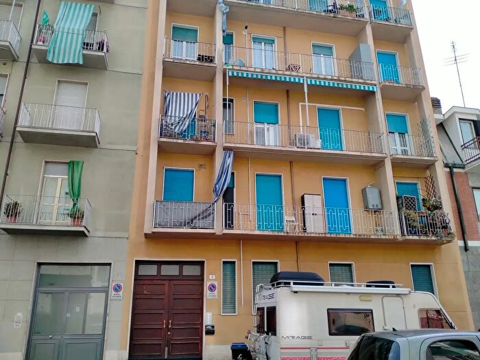 Appartamento bilocale in vendita in Via Meina, Torino