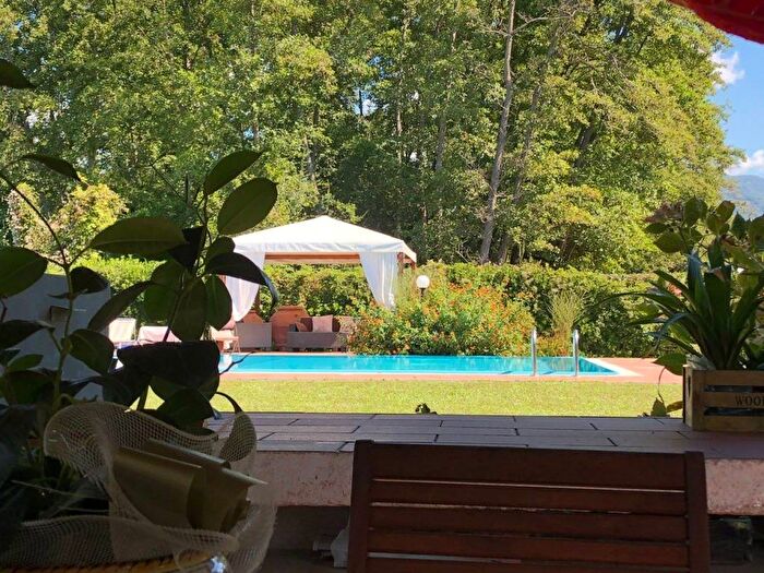 Casa con 6 locali in affitto in via francesco de sanctis, Pietrasanta