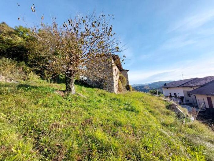 Casa con 6 locali in vendita in Via Navezze, Bione