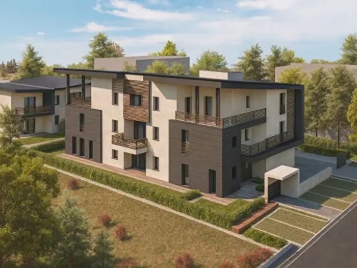 Appartamento quadrilocale in vendita in Via Vittorio Emanuele II, Albinea