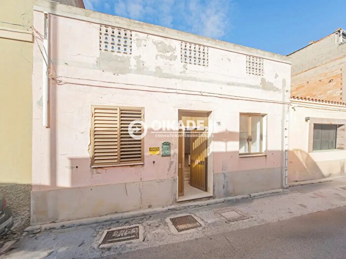 Casa in vendita in Via Generale Cantore, Cagliari