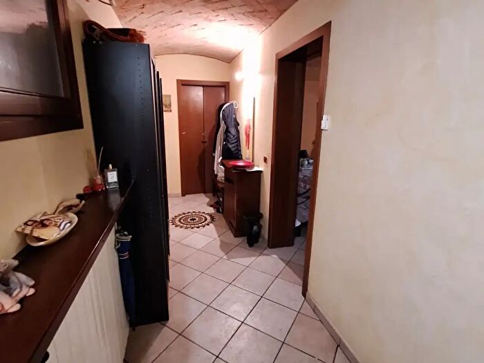 Appartamento trilocale in vendita in Via Palestro, Modena