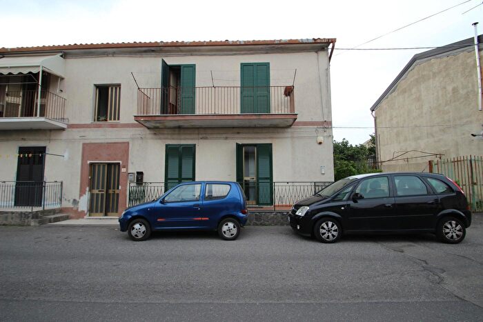 Appartamento trilocale in vendita in Via Bellini, Linguaglossa