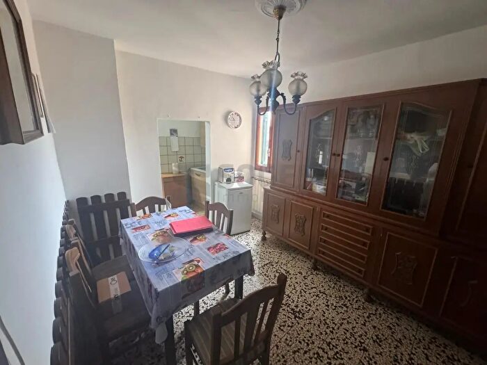 Appartamento quadrilocale in vendita in Piazza Marsilio Ficino, Figline e Incisa Valdarno