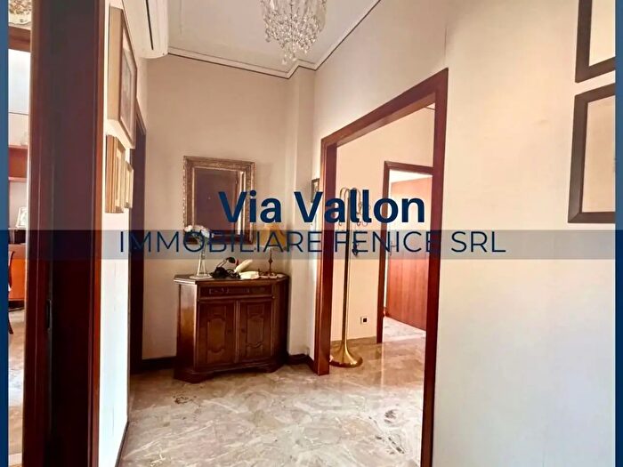 Appartamento quadrilocale in vendita in Via Vallon a, Venezia