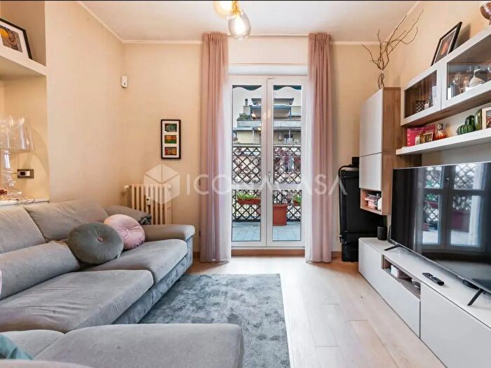 Appartamento trilocale in vendita in Via Marcello Prestinari, Milano