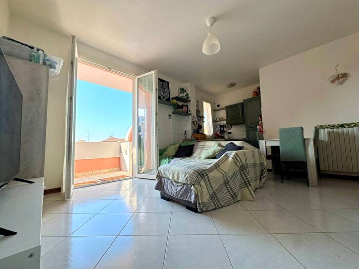 Appartamento bilocale in affitto in Pretura Sanzio, Empoli