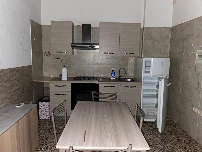 Appartamento bilocale in affitto in Via Francesco Castaldi, Centro, Acerra