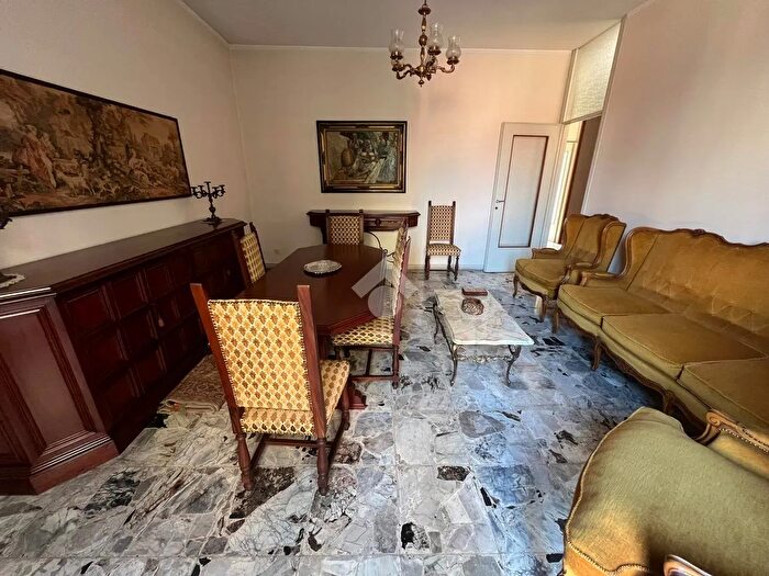 Appartamento trilocale in vendita in Via C Correnti, Abbiategrasso