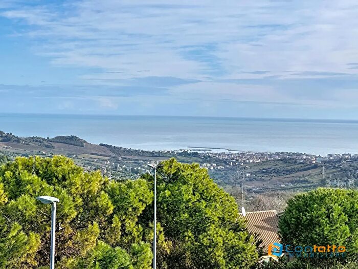 Appartamento bilocale in vendita in Via Giovanni Falcone, Acquaviva Picena