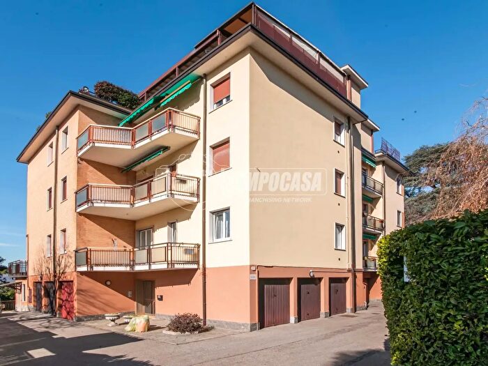 Appartamento trilocale in vendita in Via San Giacomo B, Como
