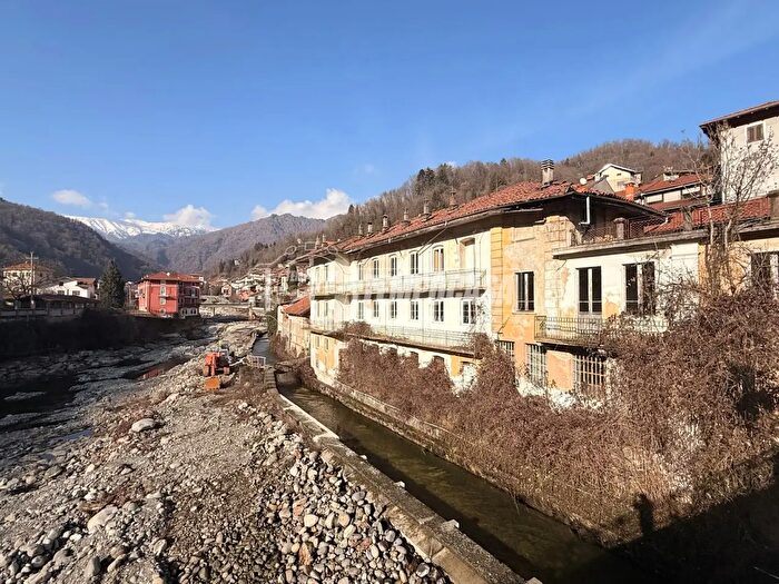 Case in Vendita e in Affitto - 2