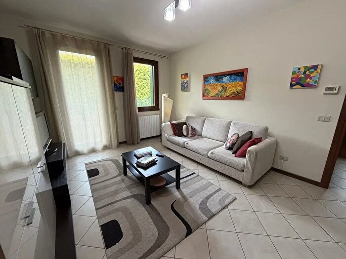 Appartamento trilocale in vendita in Via Vittorio Veneto, Vigodarzere