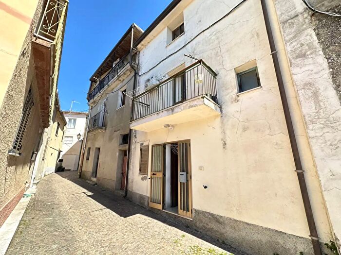 Casa trilocale in vendita in Montepaone