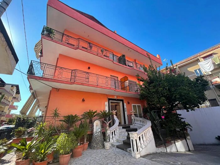Appartamento trilocale in vendita in Quarto
