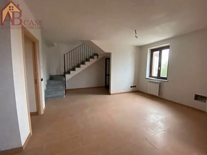 Appartamento quadrilocale in vendita in Via Mazzini, Gambolo'