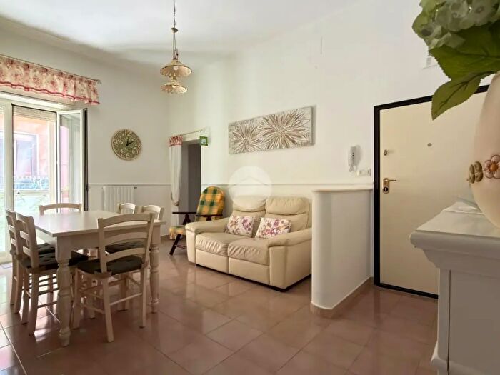 Appartamento con 5 locali in vendita in Via Marcello Cavalieri, Manfredonia