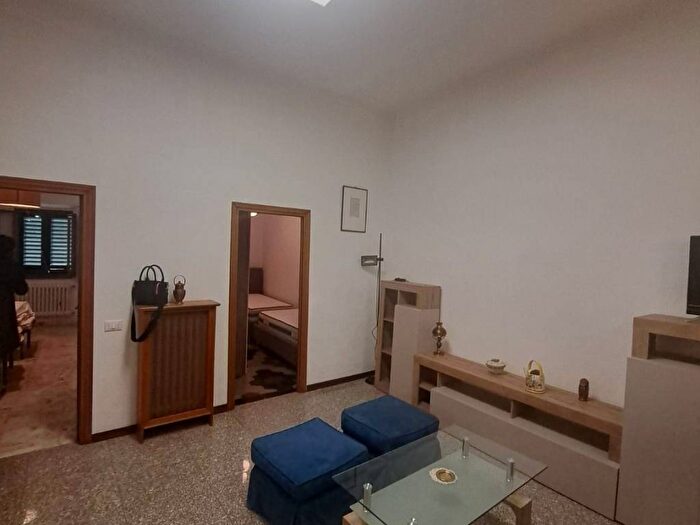 Appartamento quadrilocale in affitto in Centro, Signa