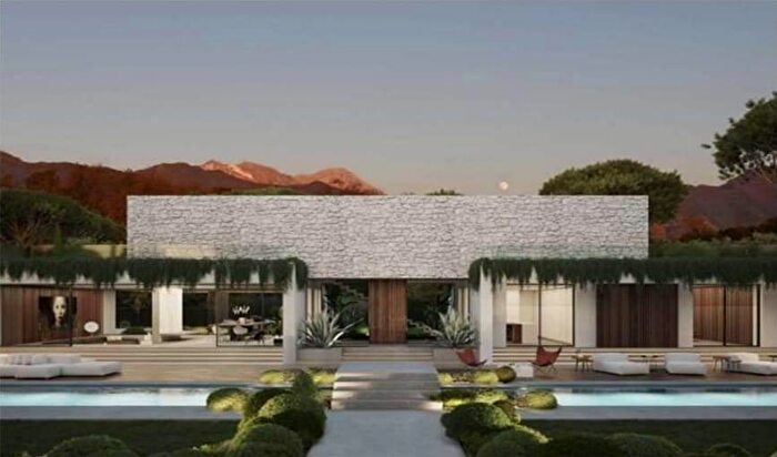 Casa con 6 locali in vendita in Forte Dei Marmi