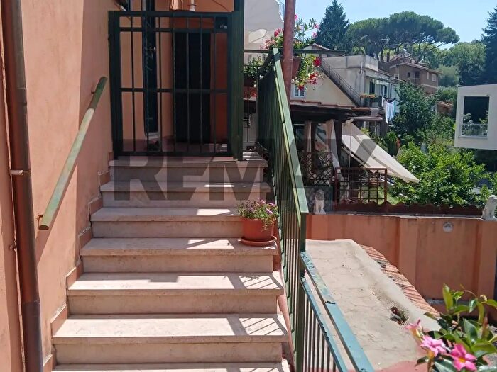 Appartamento bilocale in vendita in Via Orti Pompei, Albano Laziale