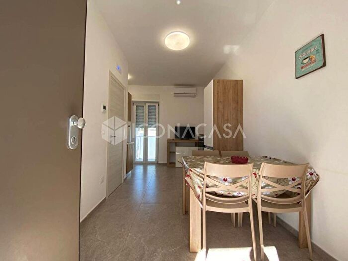 Appartamento bilocale in affitto in Viale La Testa, Bisceglie