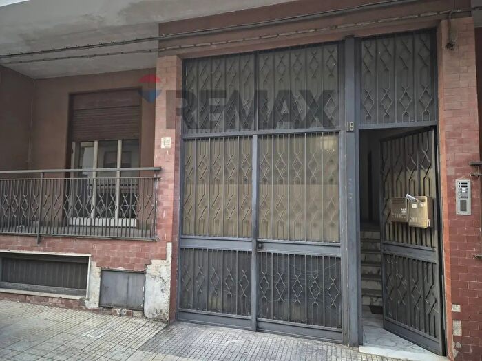 Appartamento quadrilocale in vendita in Via Nazario Sauro, Aci Castello
