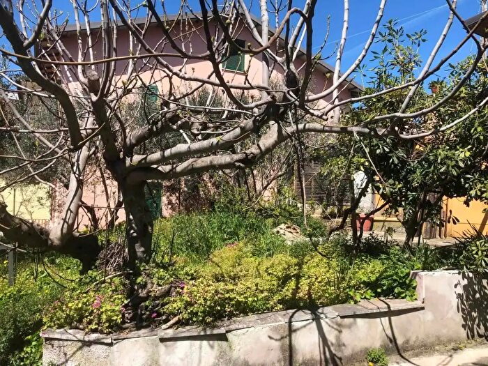 Casa con 8 locali in vendita in Via Antonio Gramsci, Acuto