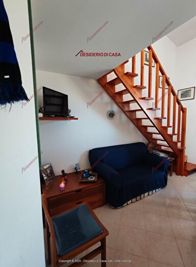 Appartamento quadrilocale in vendita in Via Tempio della Vittoria Contrada Pistavecchia Pa Italia, Campofelice Di Roccella