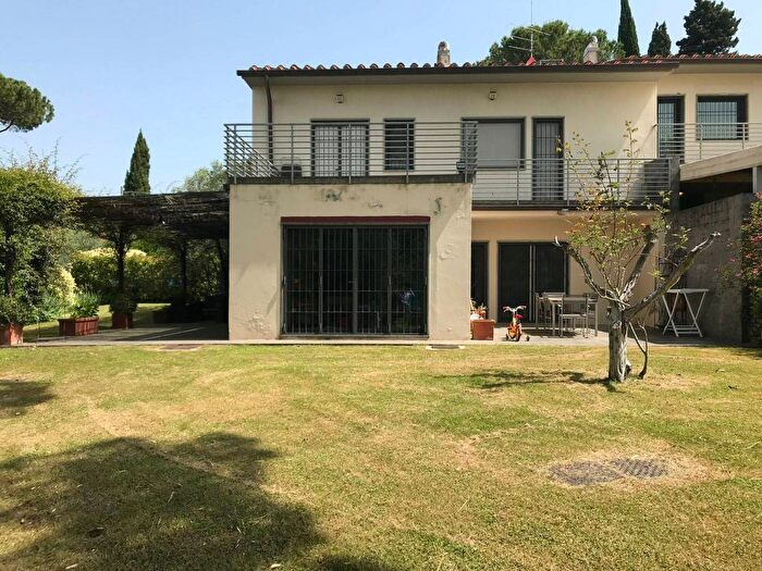 Casa con 6 locali in affitto in Via San Carlo, Marignolle Bellosguardo, Firenze